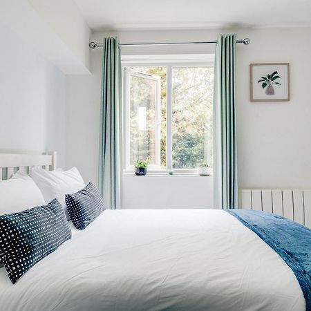 Apartment In Elephant & Castle With Parking Londra Esterno foto