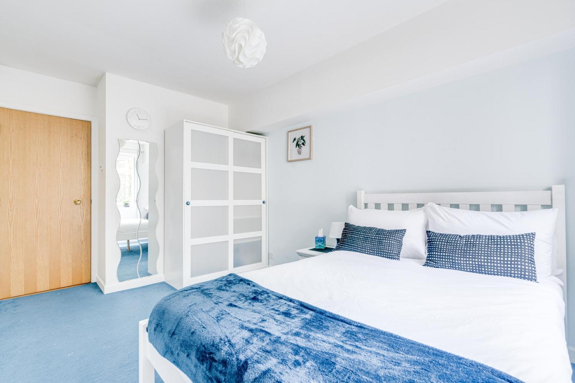 Apartment In Elephant & Castle With Parking Londra Esterno foto